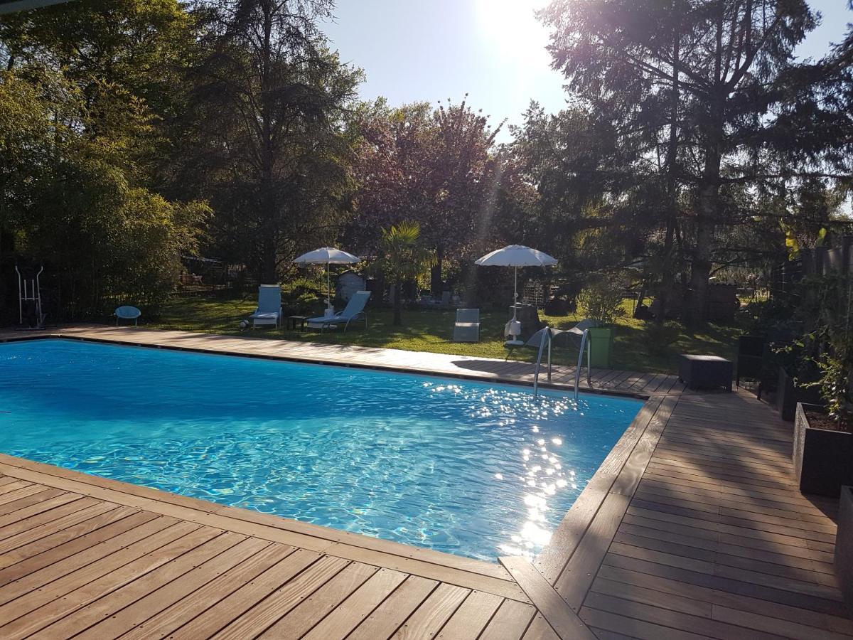 Villa Gena Saint-Médard-dʼEyrans Exteriér fotografie